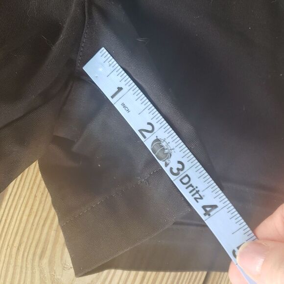 Lee women's black khakis mid rise shorts size 6 NWT - Picture 6 of 11